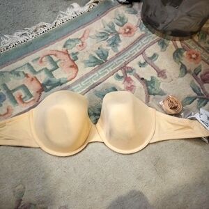 NWT Panache Moulded Strapless Bra
